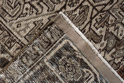 Antique Heriz Area Rug (7' x 10')